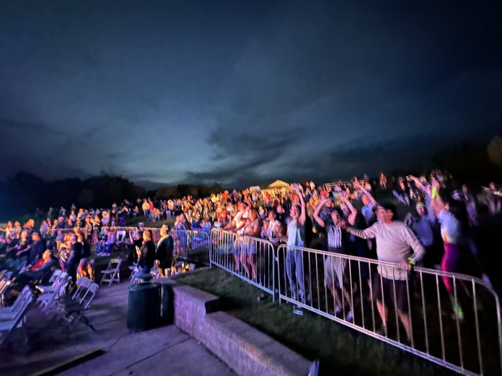 crowd-night